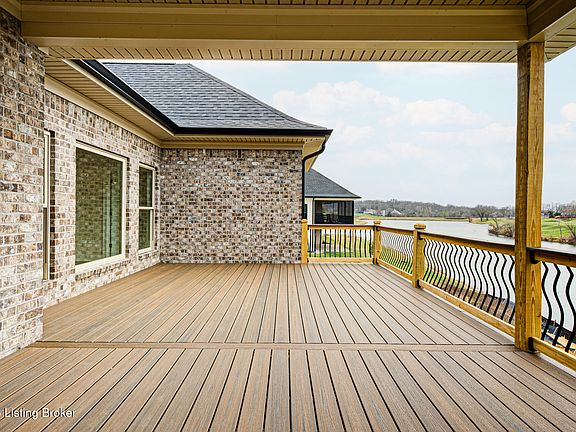 4th image of 2020 Lakeview Villas Pl