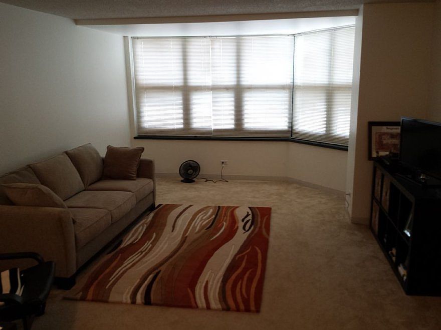 1st image of 3660 N Lake Shore Dr APT 407