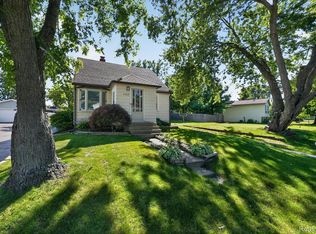 4369 Richalva Ct, Waterford, MI 48329