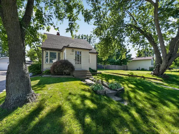 4369 Richalva Ct, Waterford, MI 48329