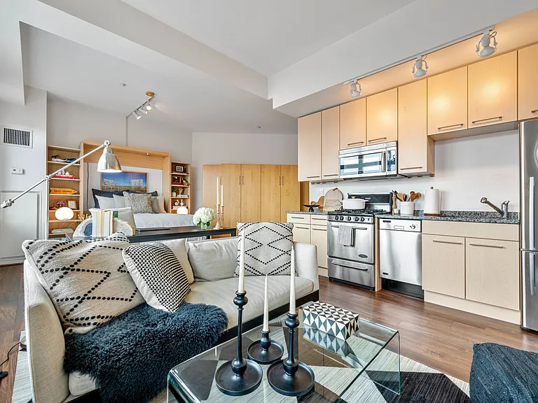 35 Fay St #510 — Photo 13