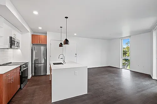 Flow Eastlake Apartments — Photo 89