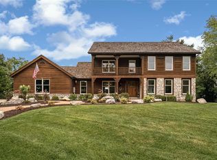 16407 Keegan Bluff Ct, Chesterfield, MO 63005
