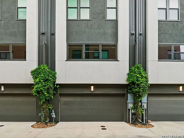 318 W Grayson St #404-A — Photo 28
