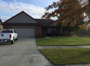 603 Old Farm Ln, Lapeer, MI 48446
