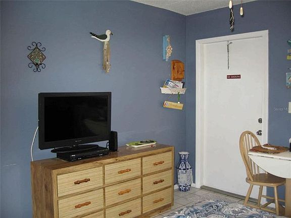 5th image of 908 Villas Dr Unit 66