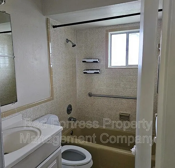 5812 Algiers St — Photo 2