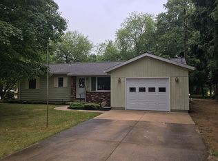 244 Michigan Ave, Colon, MI 49040