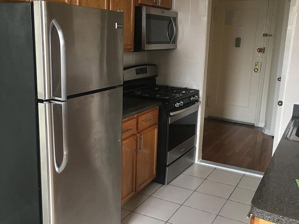 2nd image of 8815 144th St APT 3A