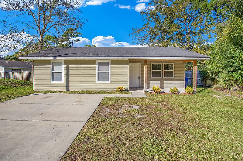 1st image of 286 Cervantes Ave