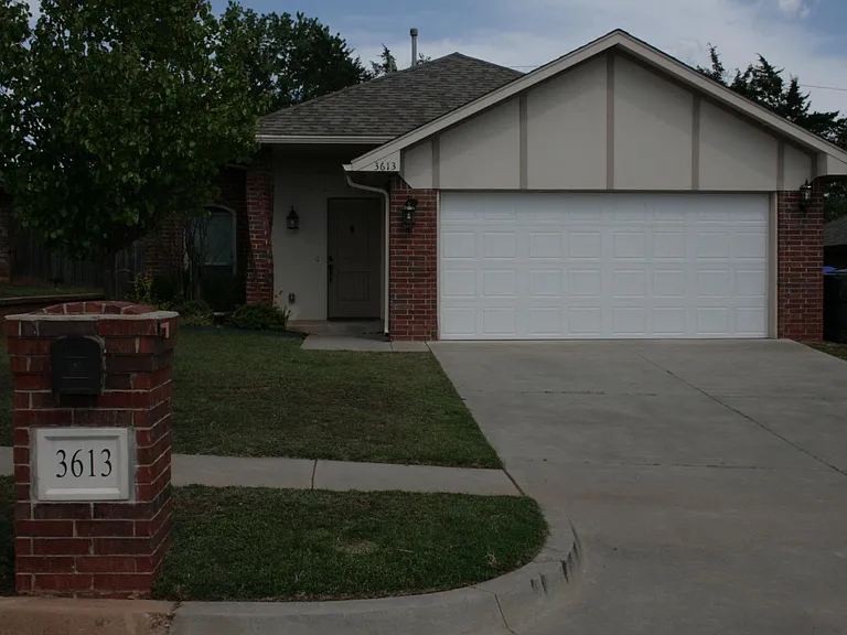 3613 Truman Dr — Photo 2