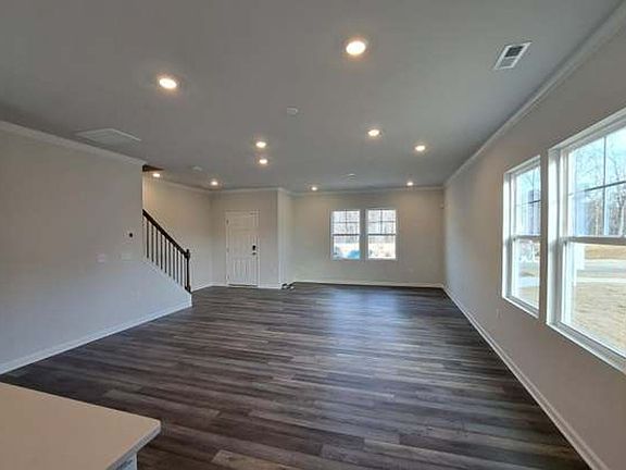 4th image of 5364 Arkose Dr