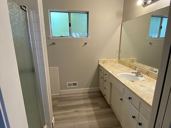 3rd image of 8533 Gerber Rd
