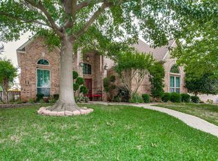 902 Riviera Dr, Mansfield, TX 76063