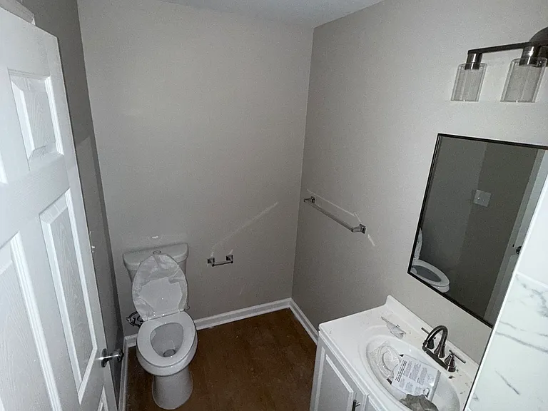 2521 Grimwood Rd #D2 — Photo 10