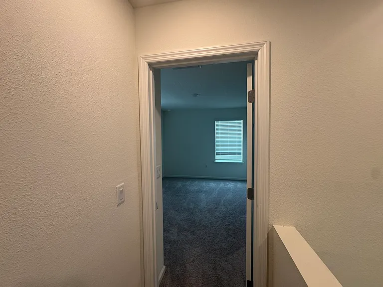 Santos Ln — Photo 16