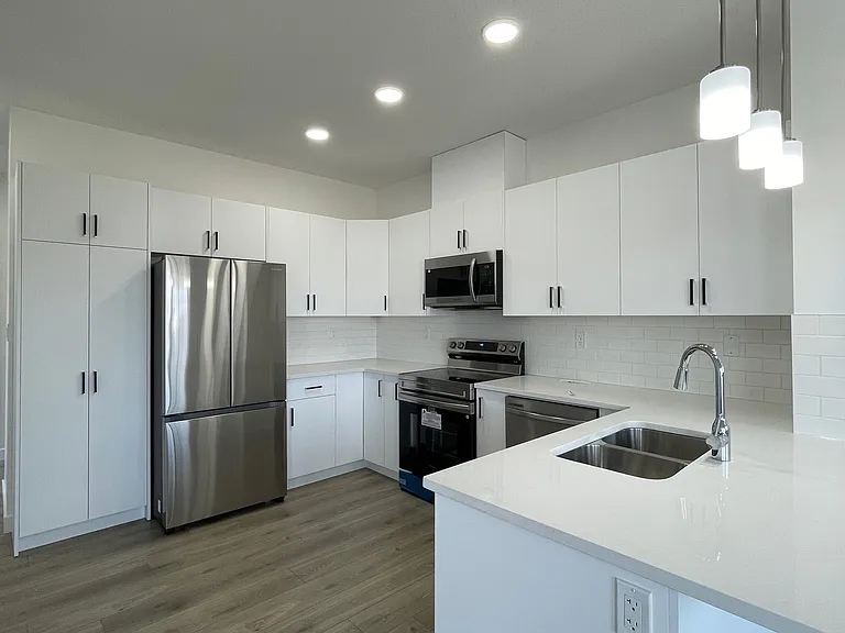 7110 Keswick Dr SW — Photo 23