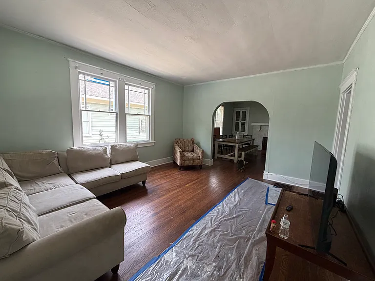 222 S Edgewood St — Photo 4