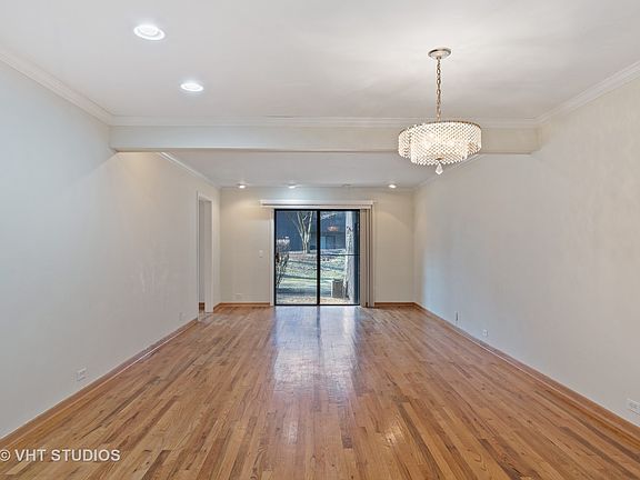 4th image of 1702 Northfield Sq APT A