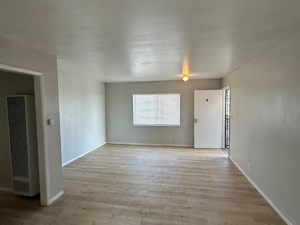 1st image of 3120 W 113th St APT 3