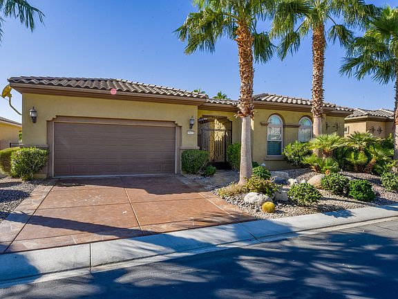 3rd image of 39421 Camino Piscina