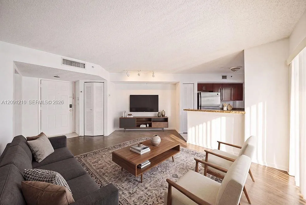 Paragon Plantation Condo — Photo 1