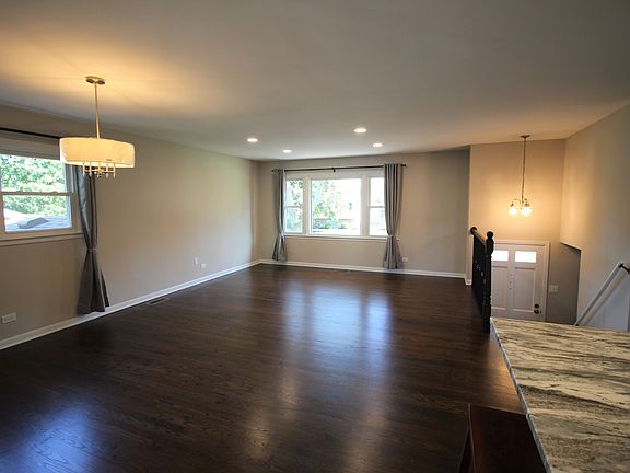 2nd image of 510 N Stephen Dr