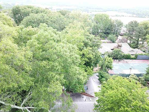 4th image of 5912 Scenic Dr