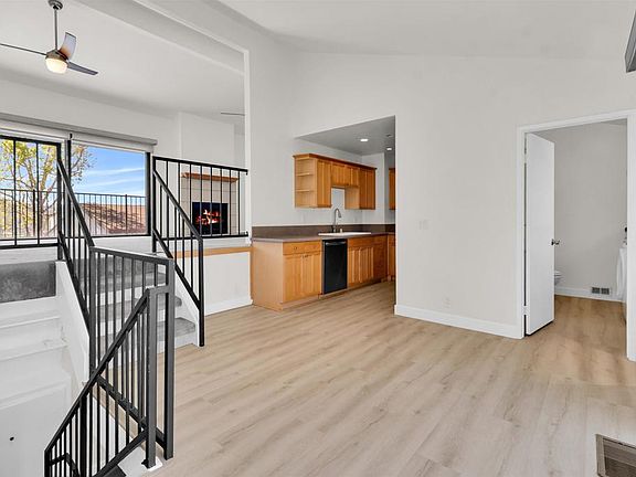 4th image of 7321 Alicante Rd APT A