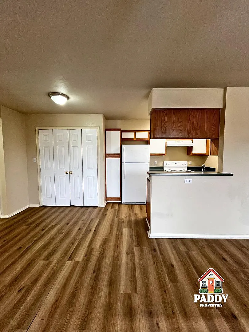 2330 N Jefferson Ave - 305 — Photo 4