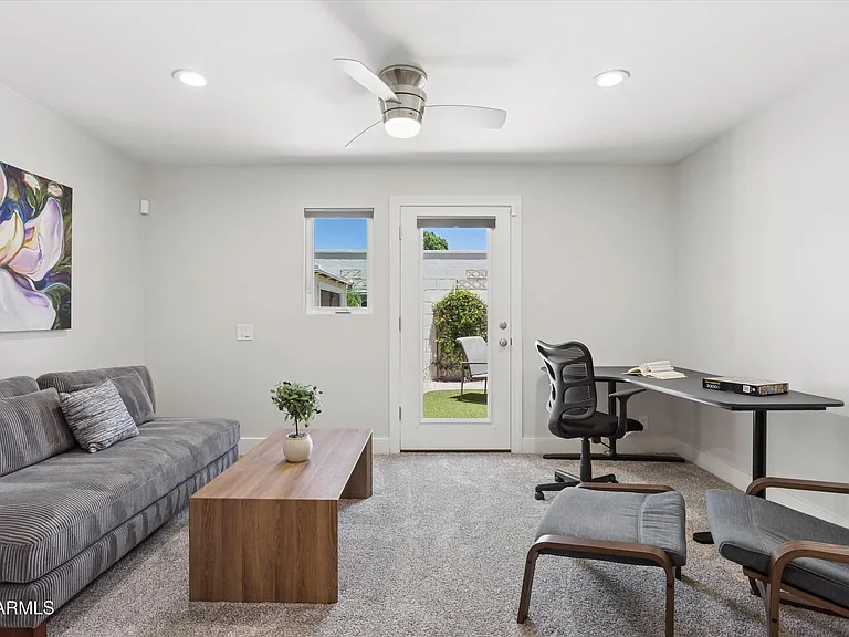 6942 E Exeter Blvd — Photo 32