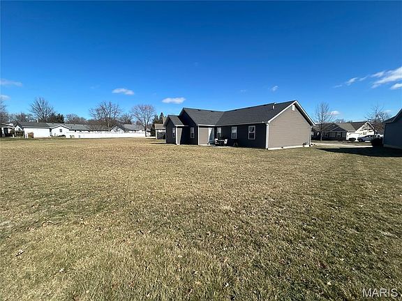 5th image of 708 Boulder Way