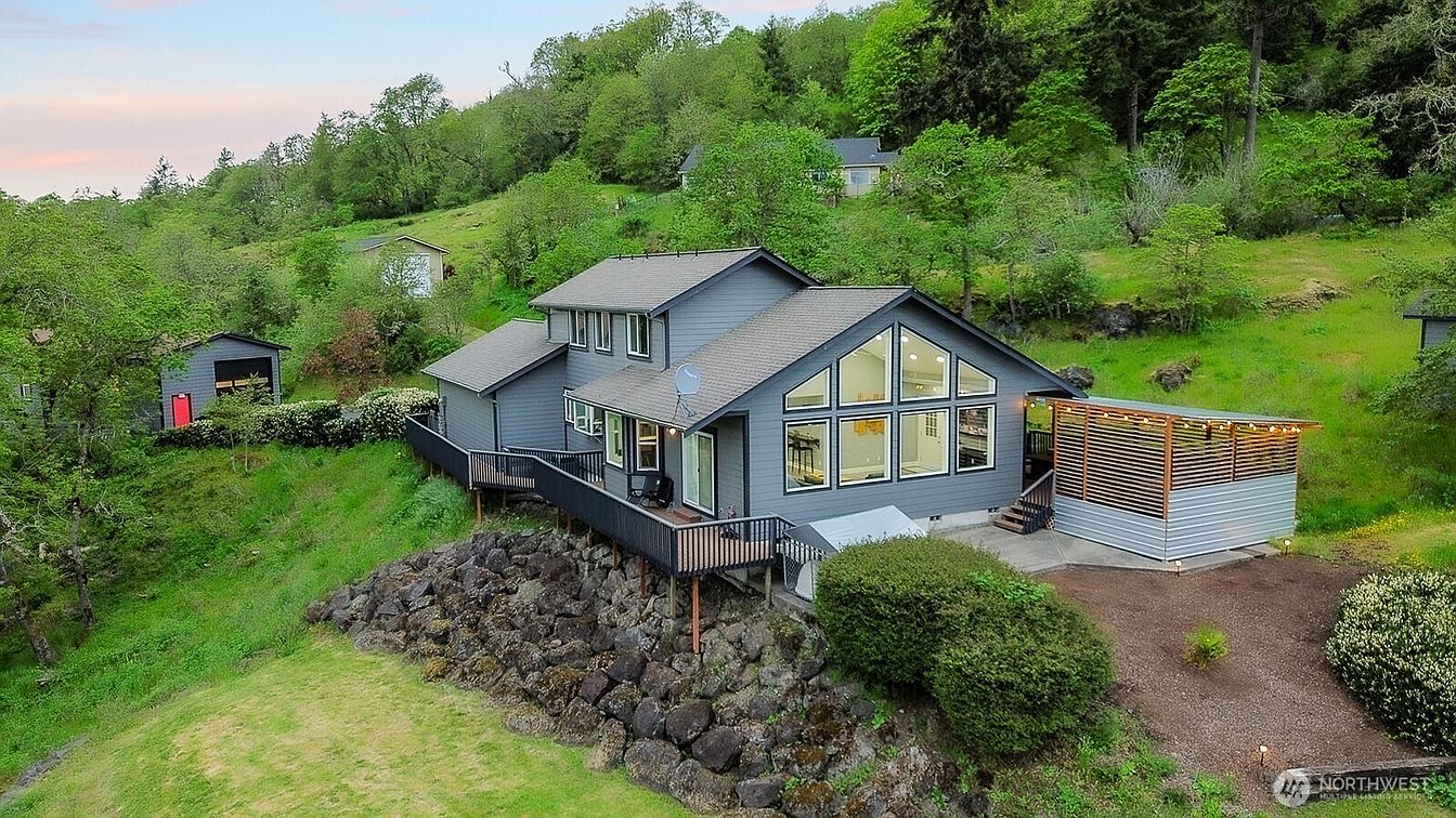 1st image of 72 Bluff Road