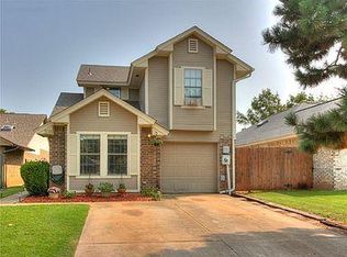 308 Longhorn Dr, Edmond, OK 73003