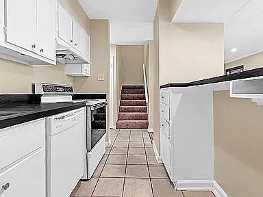 4th image of 3967 Grahamdale Cir #B