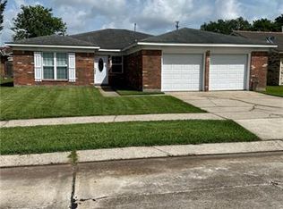 2040 Spanish Oaks Dr, Harvey, LA 70058