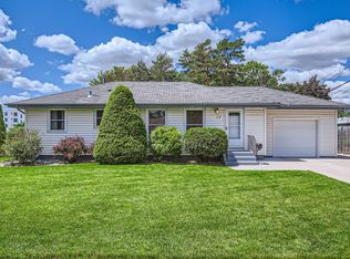 6137 Beard Ave N, Brooklyn Center, MN 55429