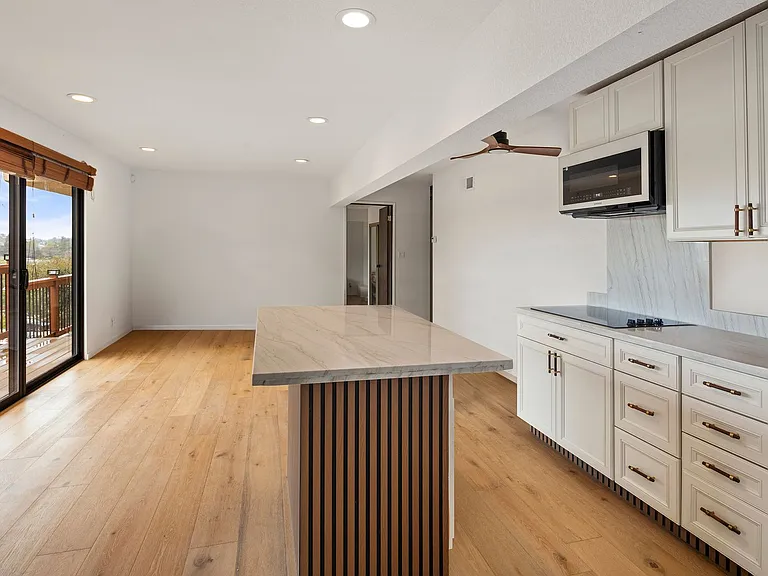 70 Adam Ct — Photo 21