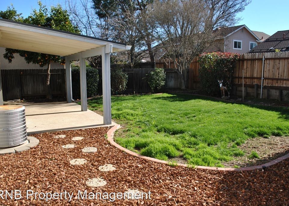 1st image of 601 Hovey Way