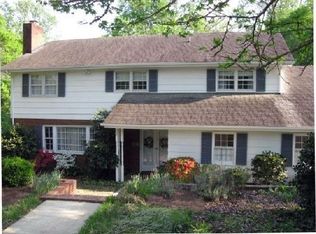 4917 Rembert Dr, Raleigh, NC 27612