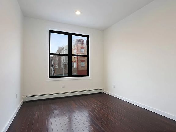 5th image of 1444 De Kalb Ave #1