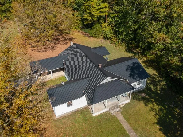 2427 College St, Spencer, TN 38585