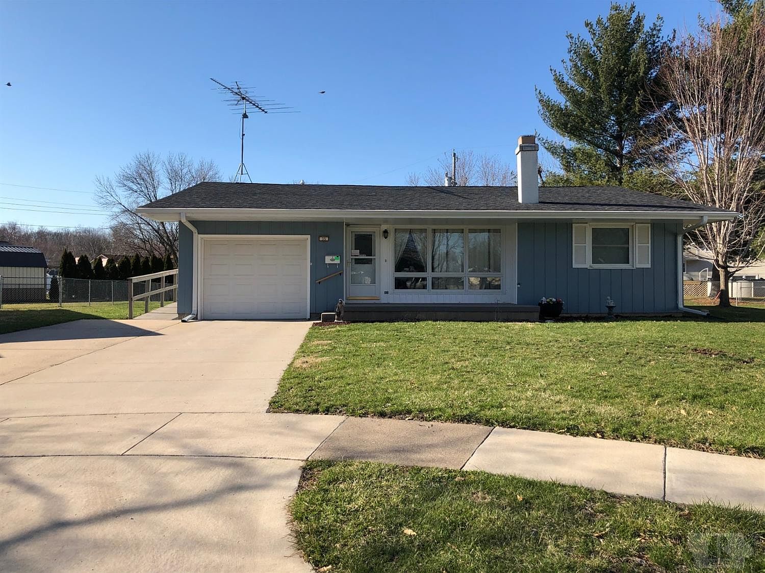 35 Cindy Dr, Fort Madison, IA 52627 Zillow