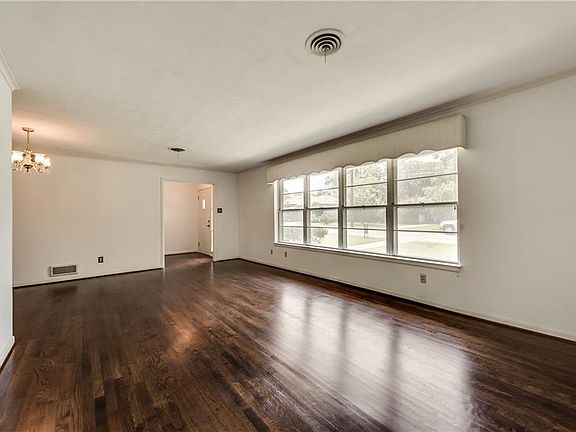 3rd image of 1728 Bonner St