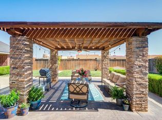 1403 10th St, Shallowater, TX 79363