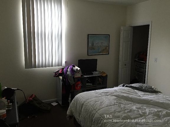 2nd image of 2338 N Milwaukee Ave