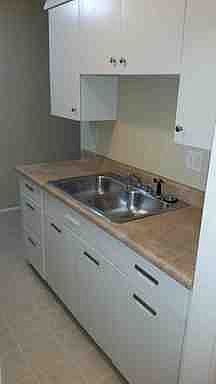 4th image of 550-552 S Webster St #552-02