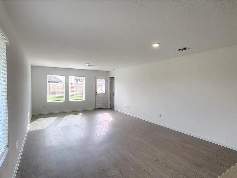 6303 Geyser Starish Dr — Photo 9