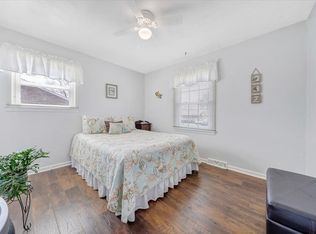 4755 Golfview Dr NE, Roanoke, VA 24019