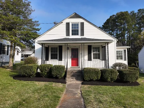 206 Hurt St, Chatham, VA 24531